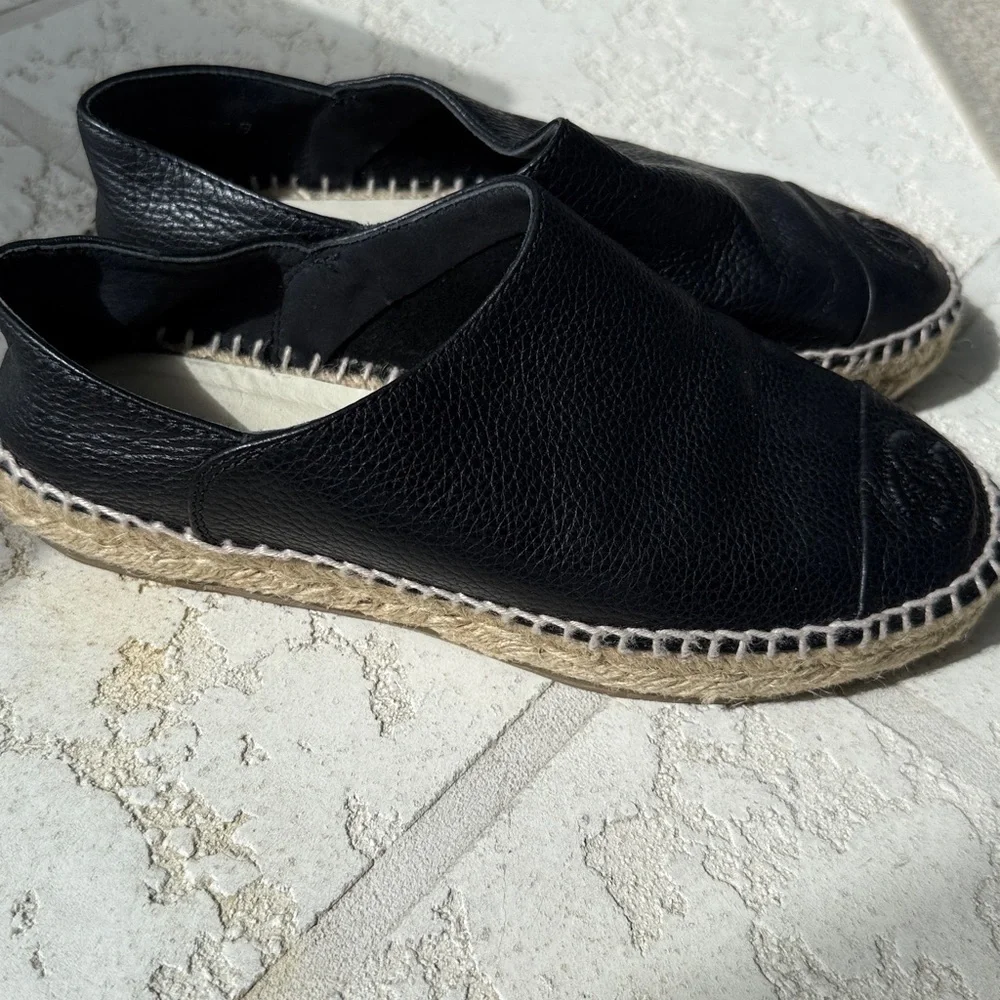 Chanel CC logo Cap Toe Espadrilles
